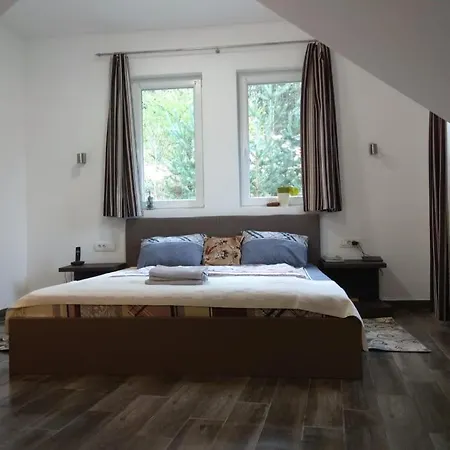 Gladiaterra Castle Pensjonat Smrecje