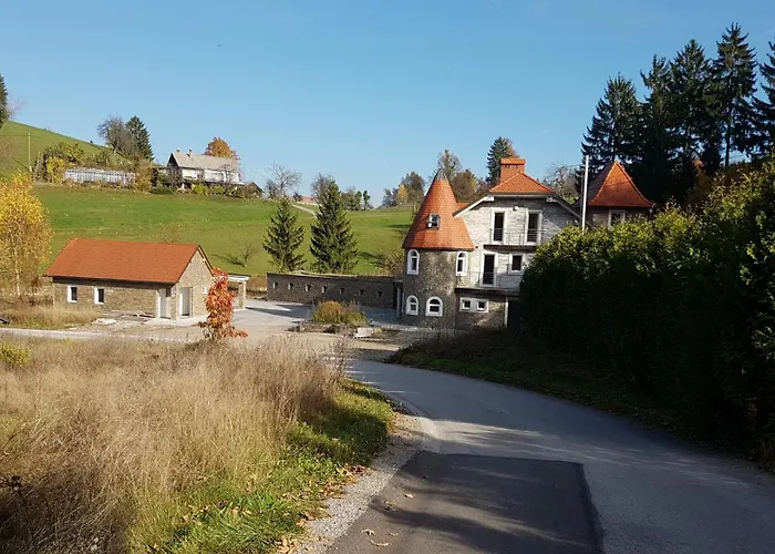 Gæstehus Gladiaterra Castle Smrecje