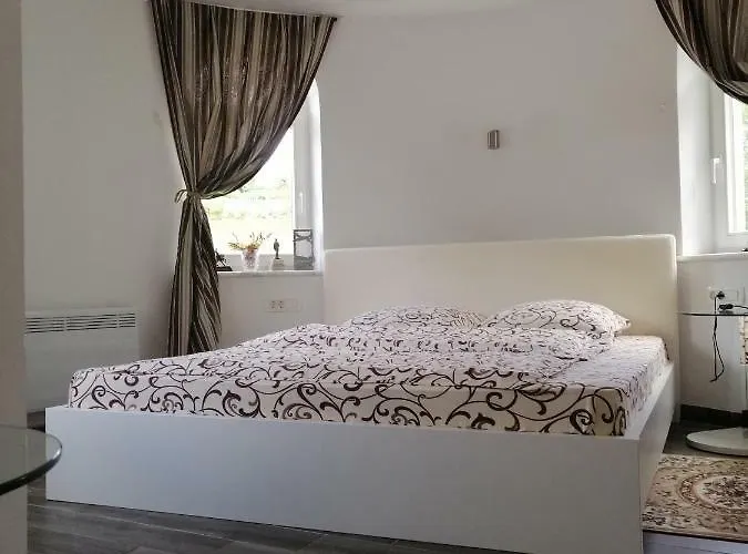 Gladiaterra Castle 3*